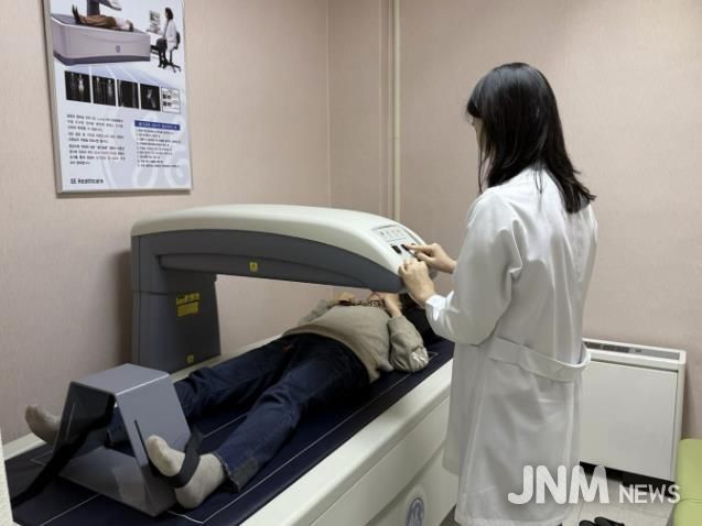 청주시 흥덕보건소, 65세 이상 시민 대상 무료 골밀도 검사