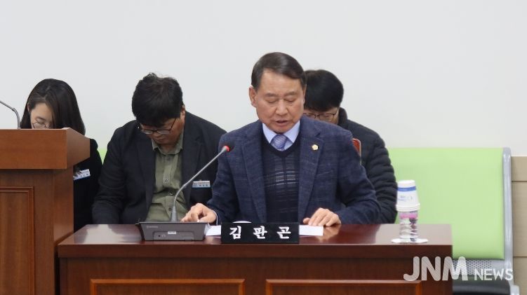 의령군의회 김판곤 의원 첨부사진 1인가구 지원 조례
