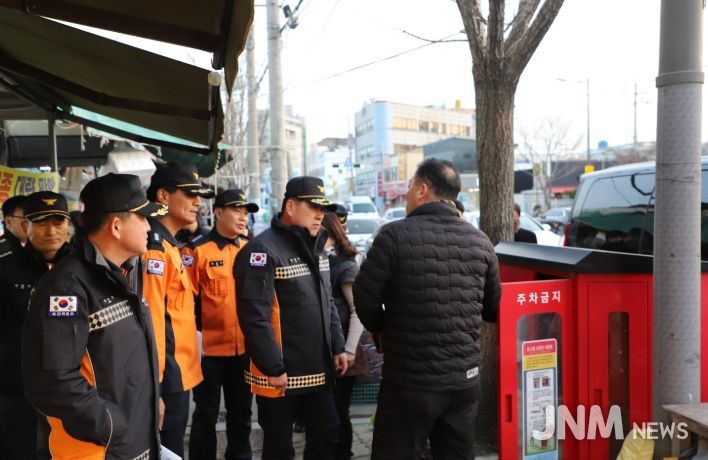목포소방서장 겨울철 화재취약 동부시장 현장 점검