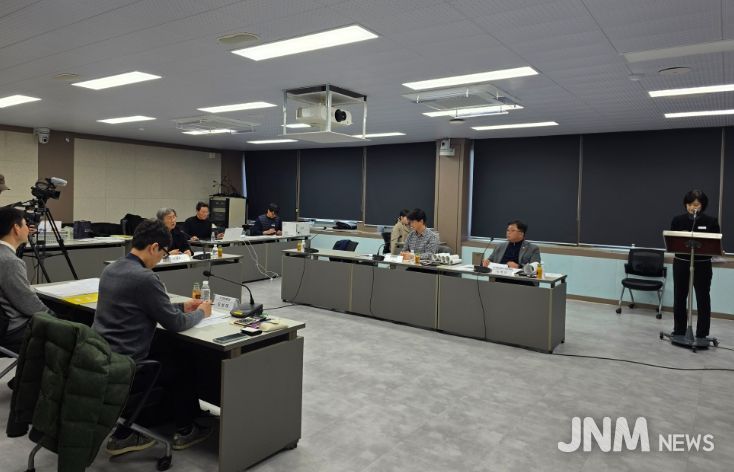 군민 건강증진을 위한 거점시설 설계안 공모 심사위원회