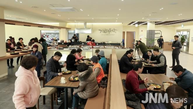 영암시니어클럽, 고령자친화기업‘The 기찬밥상 premium’개소