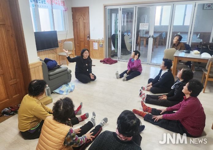 1. 보성군은 2월부터 오는 4월까지 보건진료소 권역 내 8개 경로당을 순회하며 ‘심뇌혈관질환 예방 관리 교실’을 운영할 예정이다