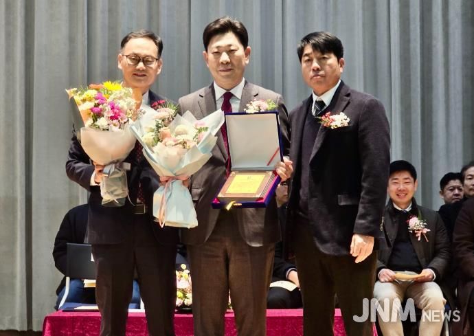 박용선 경북도의원, 포항제철공고 ‘자랑스러운 동문상’ 수상