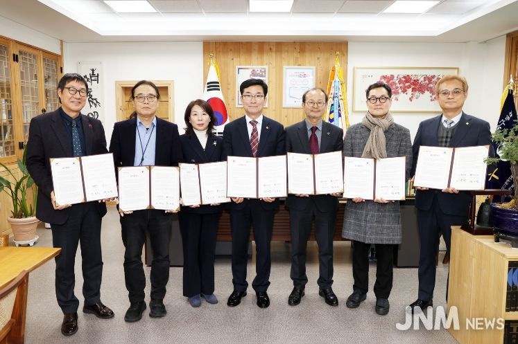 충북교육청, _나도 예술가_ 정책 추진 업무협약 체결