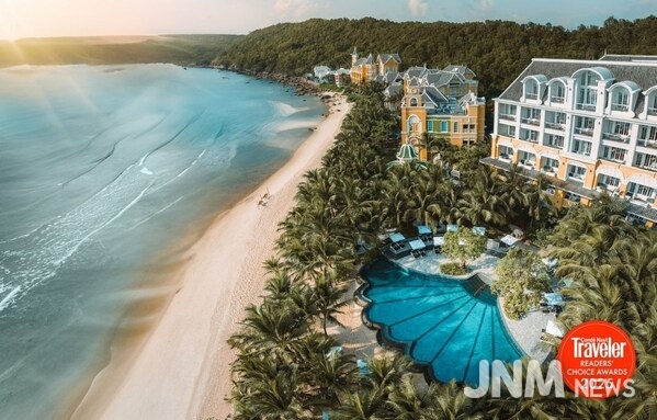 Named as Asia’s Top 5 Resort, JW Marriott Phu Quoc Emerald Bay Resort & Spa is a masterpiece of design and hospitality