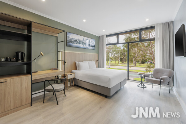 Park Inn by Radisson Melbourne Carlton - room